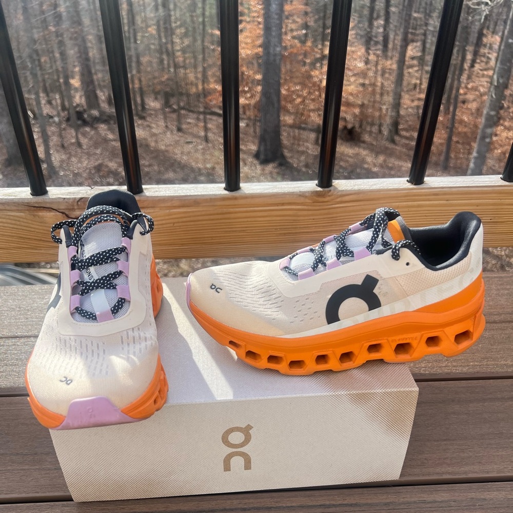 On Cloudmonster Womens  Shoes Sz 8